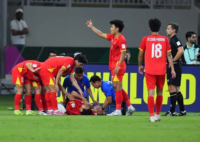Hình ảnh minh họa quy trình rút tiền nhanh chóng và không phí tại hi8 trang chủ chính thức, với biểu tượng tiền mặt và tốc độ.